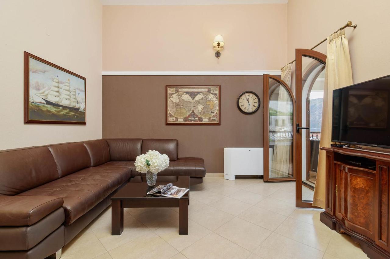 Apartments Djuranovic コトル エクステリア 写真